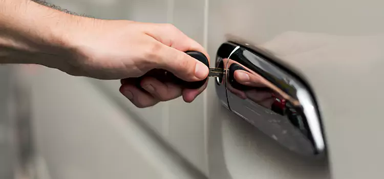 Why Choose Our Auto Locksmith Team in Detroit, MI?